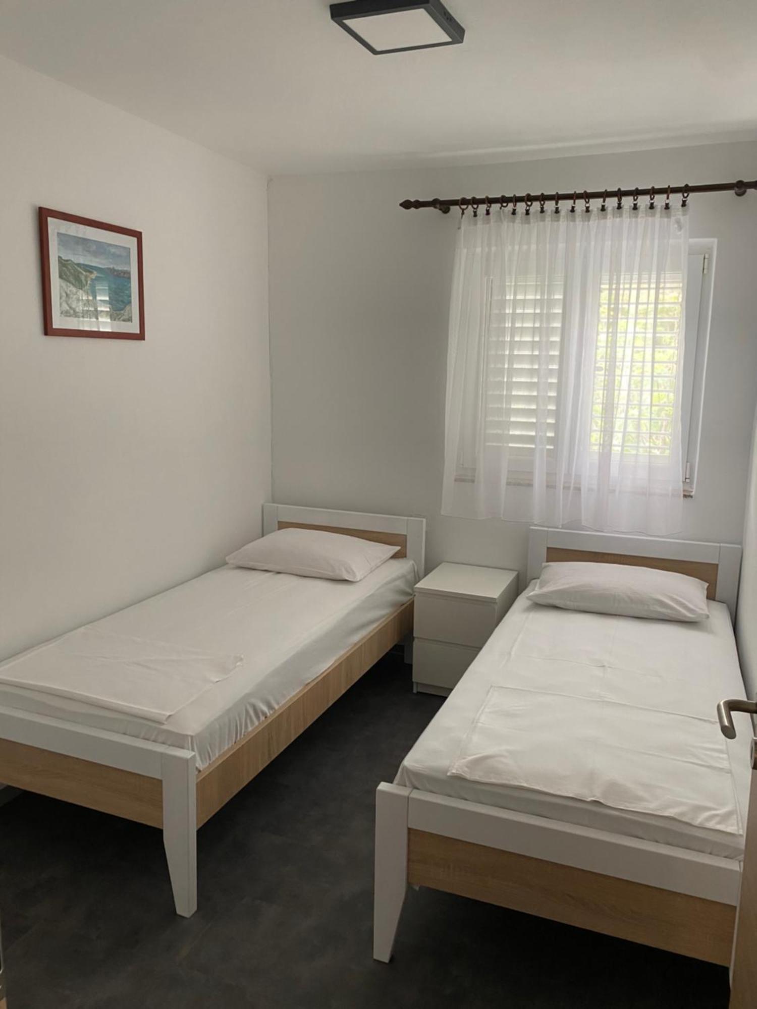 Apartmani Pozega Pag Town Exterior foto